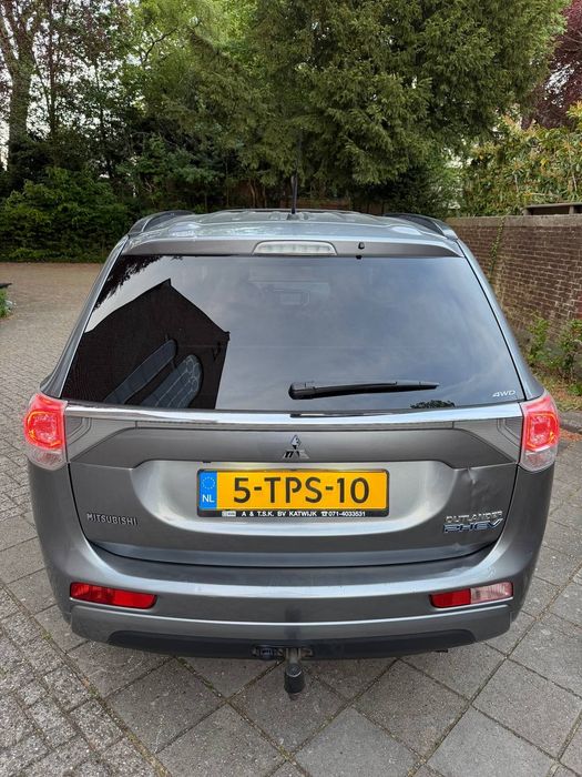 Mitsubishi outlander 2014