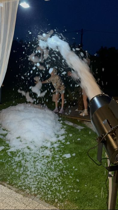 Piana party maszyna 3000 vat wat przy basenie impreza wytwornica piany