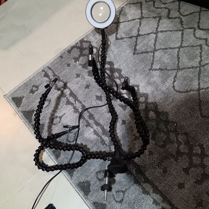 Suporte para soldar com lupa