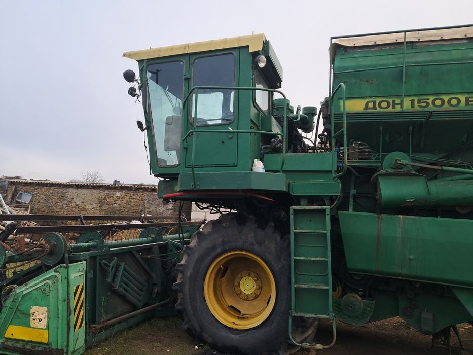 Продам комбайн дон1500б