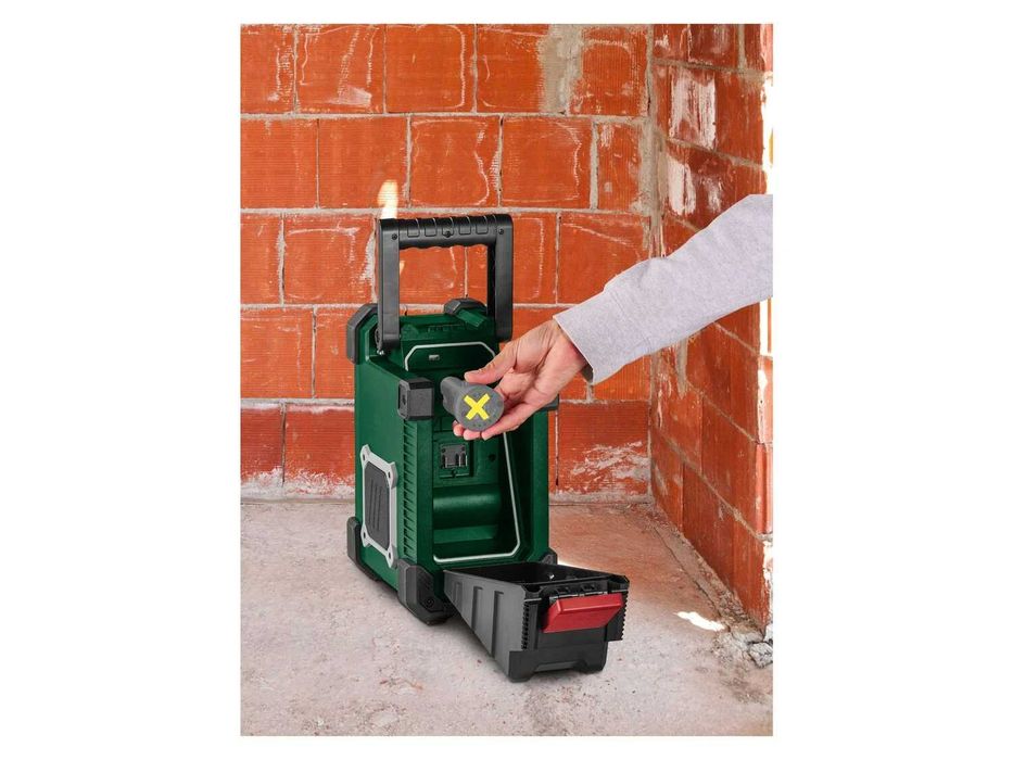 Rádio Portatil Parkside a bateria de 20 V / 12 V ou 230 V