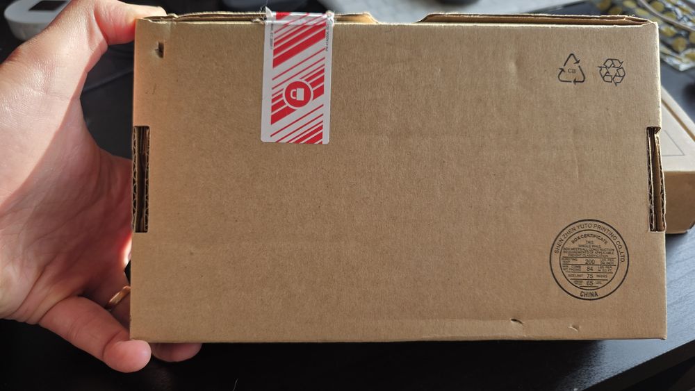 Vendo carregador Lenovo em caixa de ponta amarela