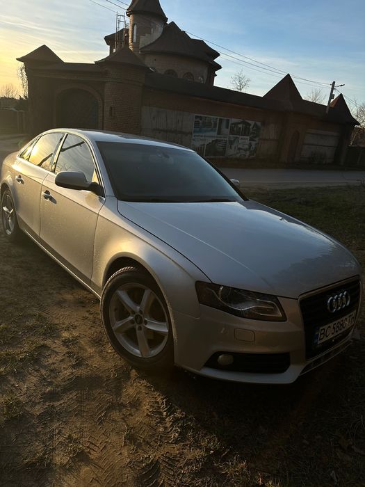 Продам AUDI A4B8