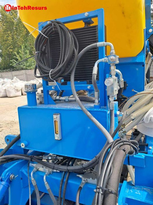 Сеялка пнематическая зерновая Ремсинтез СІЧ-6 PRO No-Till (Ноу-Тилл)