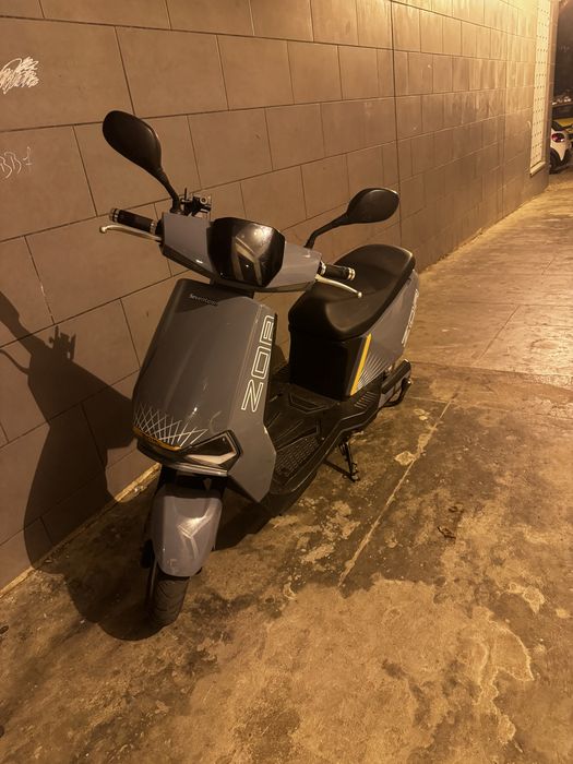 Scooter elétrica