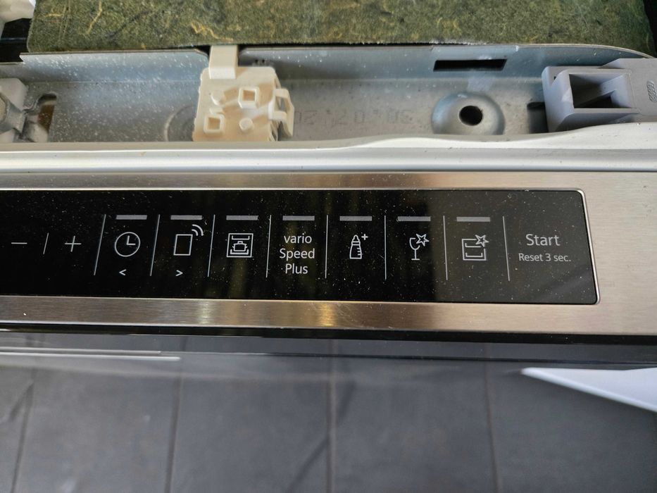 Zmywarka Simens 60 cm.Pod blat.Inox.3 szuflady.REZERWACJA.