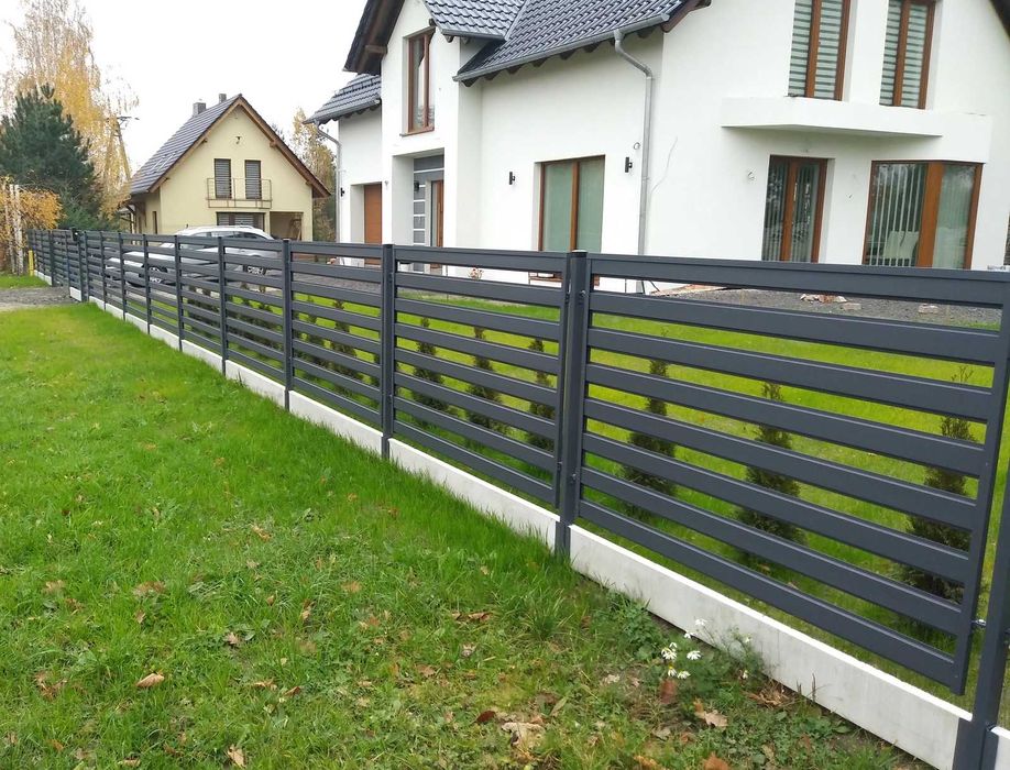 Brama przesuwna Palisada 400x125 cm RAL 7016 – trwała i elegancka