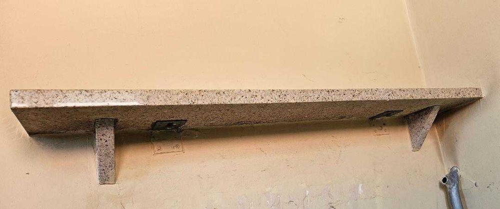 Parapety marmurowe - 3 sztuki (nad grzejniki)