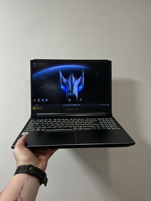 Топовий ігровий ноутбук! Acer Predator Helios 300  у відміному стані