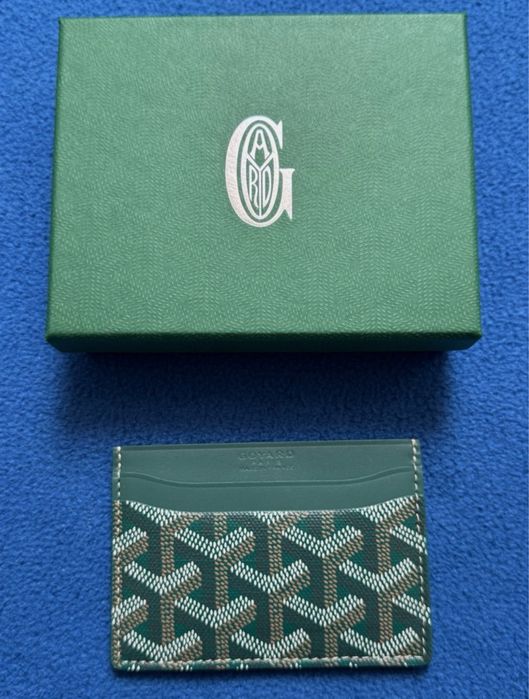 Porta-cartões Goyard Verde – Clássico e Elegante