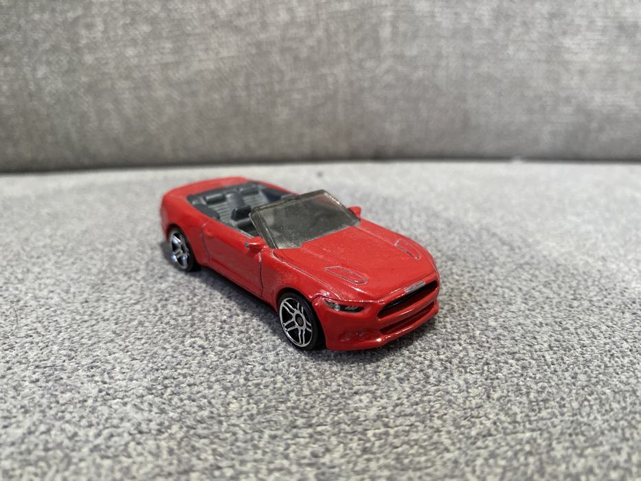 Hot wheels Ford Mustang GT Convertible