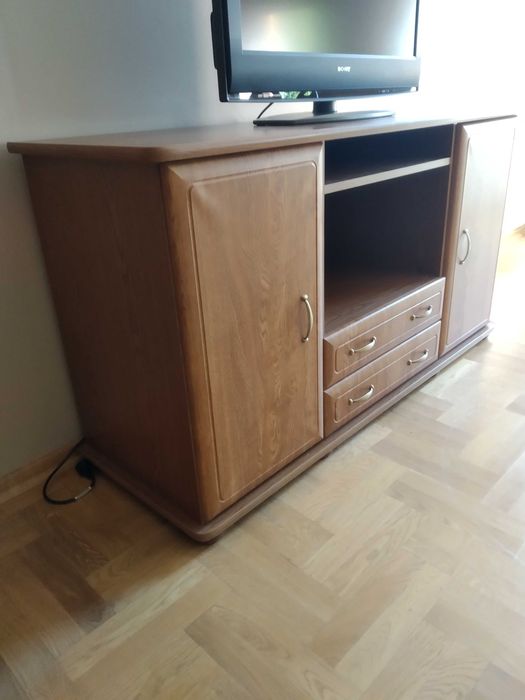 Stolik RTV z barkiem