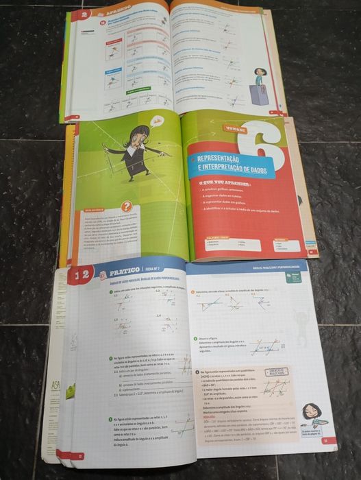 Livros escolares de matemática