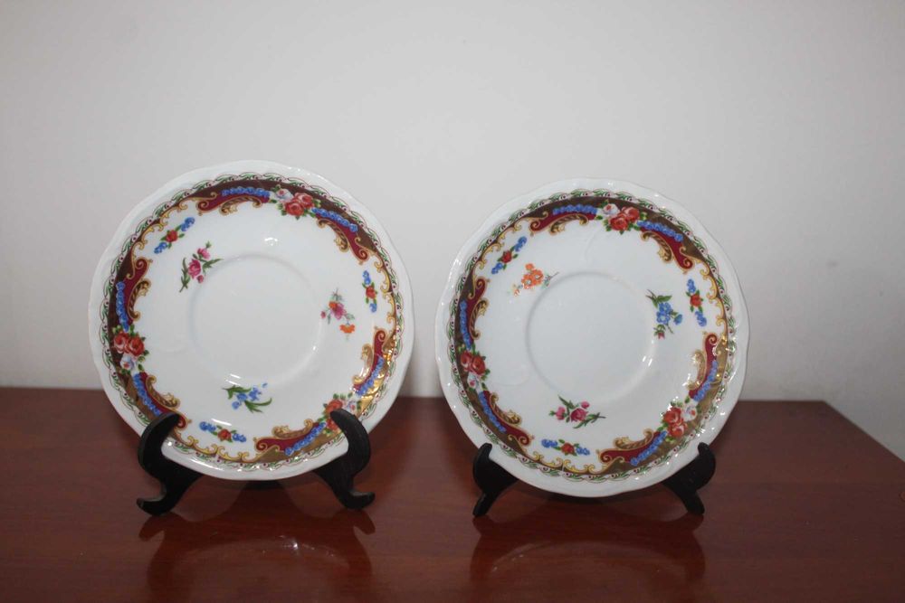 Duas Chávenas de Chá Sem Marca