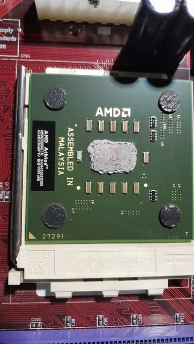 Retro Płyta głowna CHIPS M811 VER:3.1 KT266A s.462 DDR ATX+proc