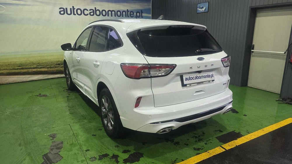 Ford Kuga 2.5 PHEV ST-LINE  -  Salvado