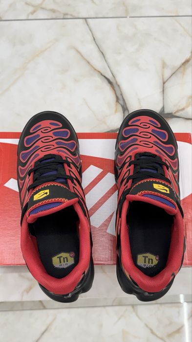 Кросівки Nike Air Max Tn Plus Drift 42