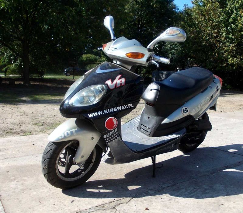 Skuter sprzedam, duży chiński 2200zł