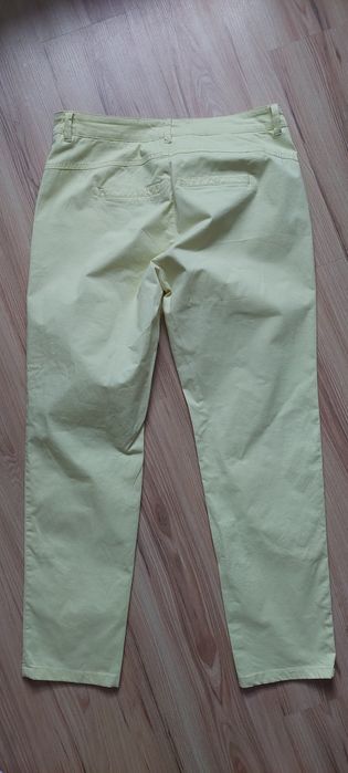 Dwie pary spodni, Reserved, 44 XXL. Żółte i błękitne