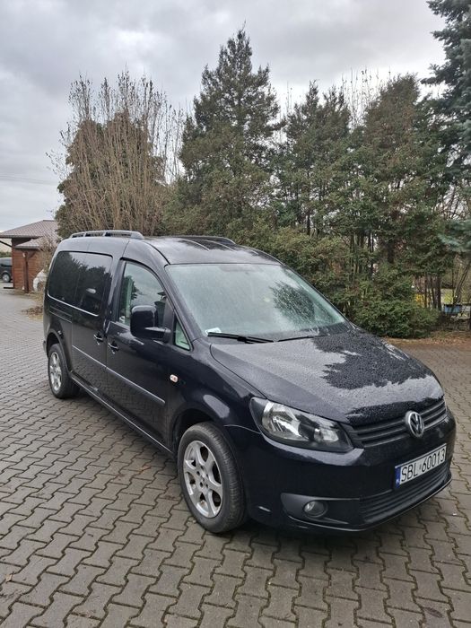 Volkswagen Caddy Maxi 2014 mały przebieg 7 osób