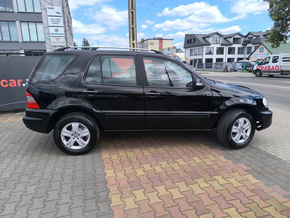 Mercedes-Benz ML ML 350 3.7i V6 235KM 4x4 Automat