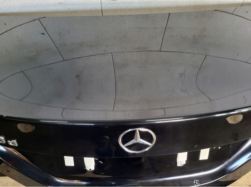 klapa bagażnika 191 MERCEDES CLA C117 W117 coupe