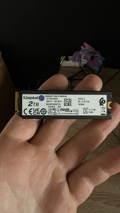 PS  5 blu-ray + SSD Kingston renegade Fury 2 TB