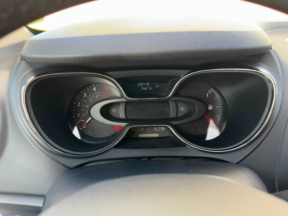 Renault Captur 1.5 dCi Exclusive 2018 -- 126470 km