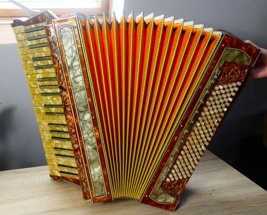 Akordeon Meinel&Herold musette 120! Piekny Kanciak!