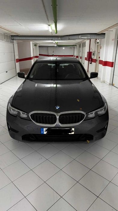 BMW 330 e Corporate Edition (IVA dedutível)