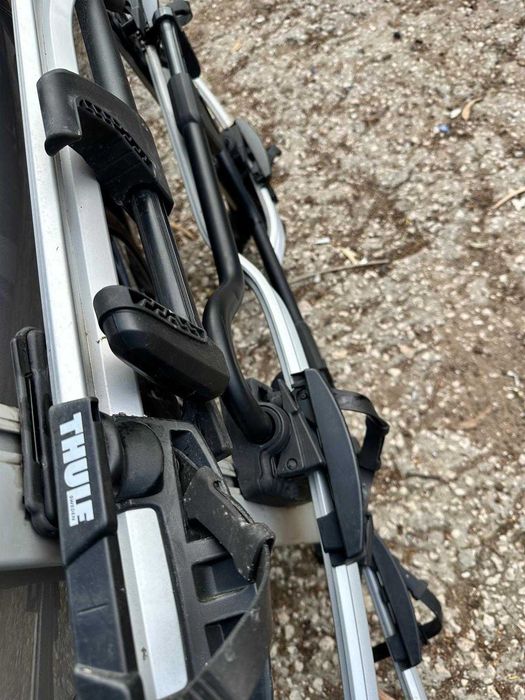 Barras de tejadilho Wingbar, e suporte de bicicleta ProRide da Thule