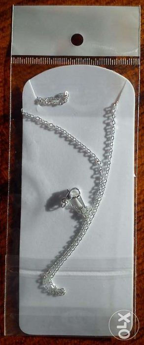 Fio com coração e falso diamante