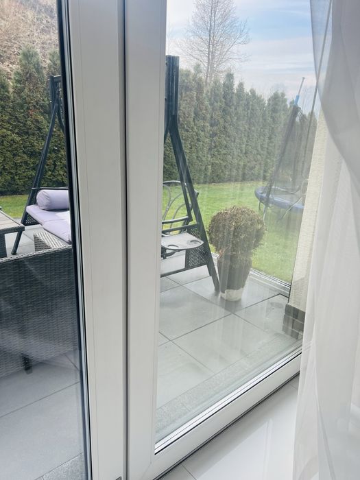 Sprzedam okno tarasowe przesuwne(rezereacja)