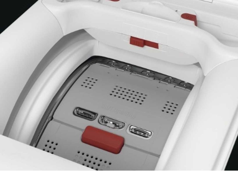 Пральна машина бу AEG L7TS84379 з вертикальним завантаженням 7 кг