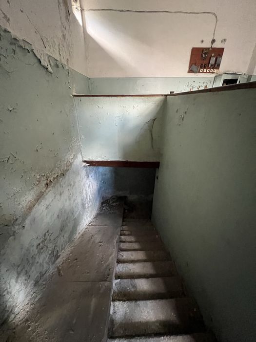 Оренда комерції 402 м² , 1$ м², довгостроково, вул. Пальохи 1