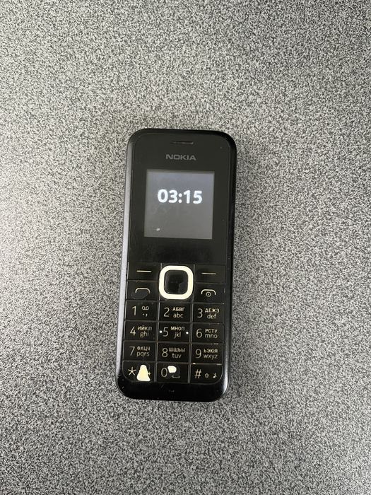 Кнопочний телефон Nokia