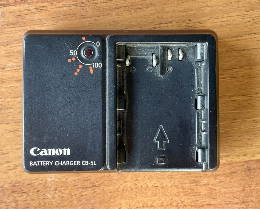 Зарядний пристрій canon CB-5l