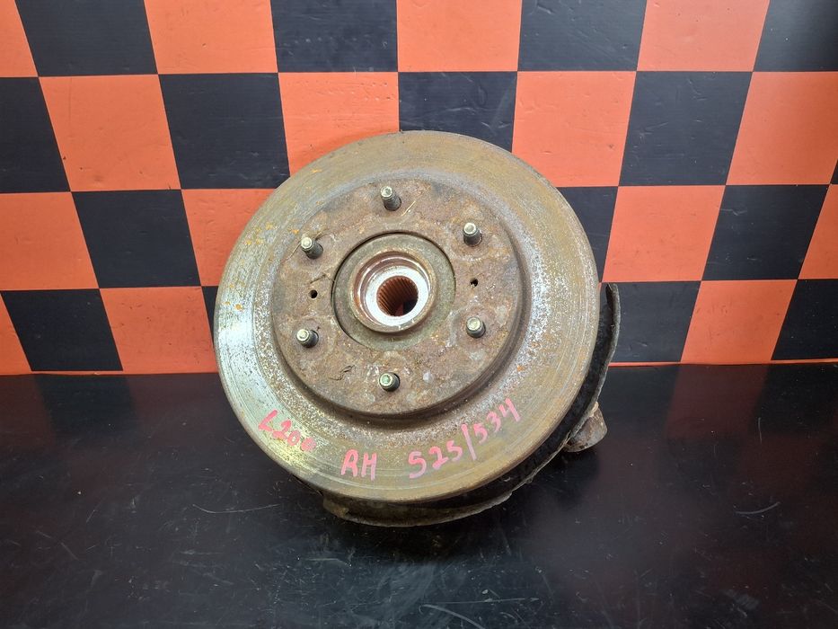 Manga de eixo frente direita MITSUBISHI L 200 / Triton Pick Up Chassis