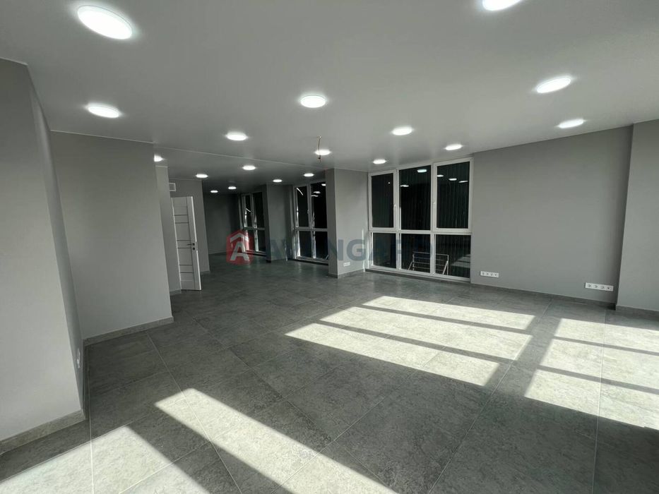 Комерційне приміщення, Фасад, ЖК Метро парк, вул. Кам'янська 127А