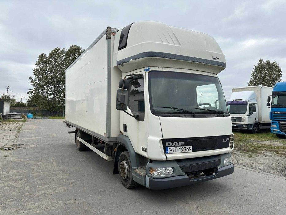 DAF LF 45.220 - 2003 Rok -  16 Paletowy Kontener + Winda, Sprzedam Kontener