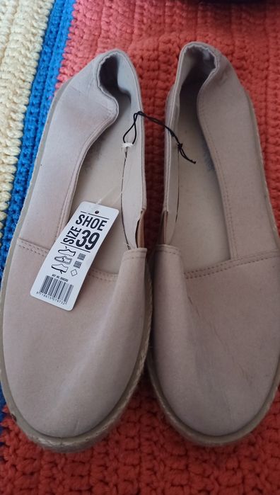 Nieużywane Espadryle, beżowe rozm. 39