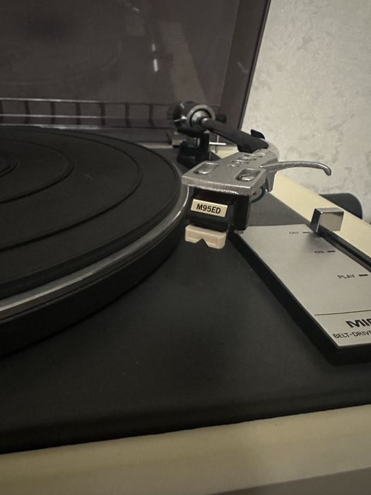 Проигрыватель винила Micro Seiki MR111