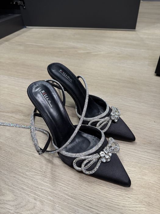 Туфлі з бантиками зі стразами