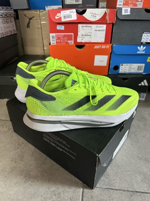 Продам кросівки Adidas Adizero SL 2 M