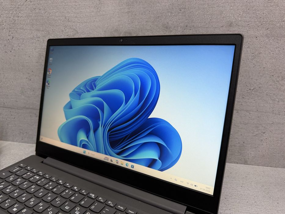 Стильний ноутбук Lenovo V15-iil/i5-1035G1/12gb ddr4/15.6" FullHD/240gb ssd
