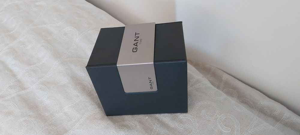 caixas para fins variados , relógios, joias e outros