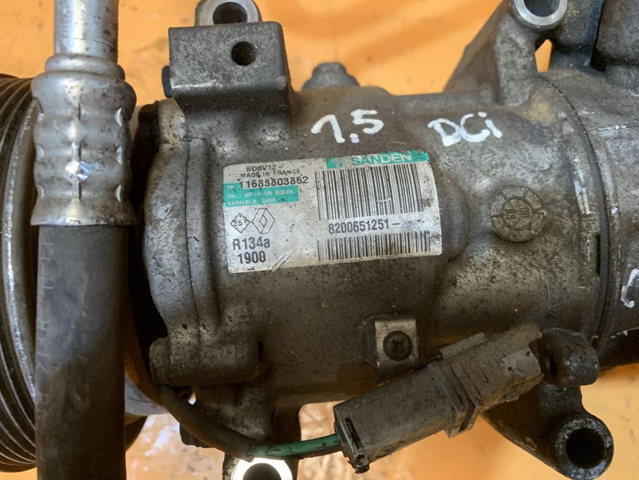 Compressor  AC ar condicionado Renault clio iii 1.5 Dci