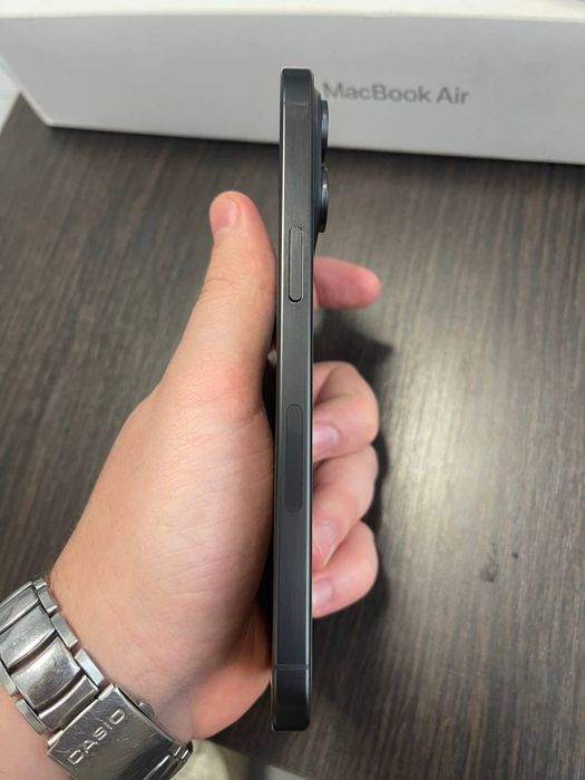 Продам IPhone 15 Pro Max 256 Esim Rsim