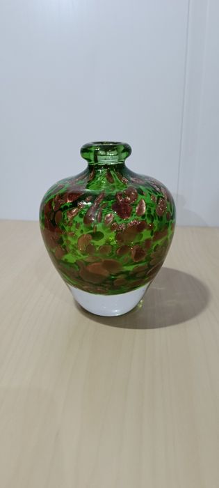 Vaso de Vidro Artístico Italiano Crisalcor – Verde com Detalhes Metáli