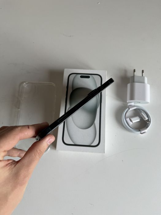 iPhone 15 128gb czarny bateria 100% komplet